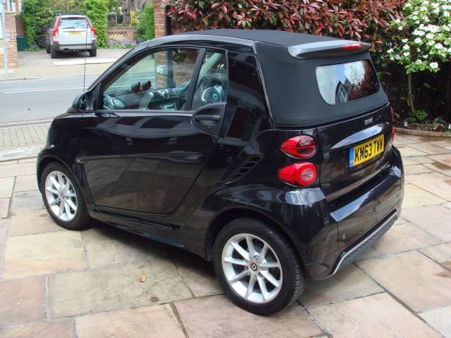 2013 Smart Fortwo Cabrio 1.0 Passion mhd 2dr Softouch Auto [2010]