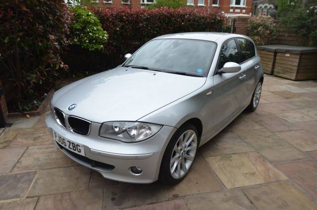 BMW 1 Series 2.0 120d SE 5dr Step Auto Hatchback Diesel Silver