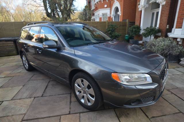 Volvo V70 2.4 D5 SE 5dr Geartronic Estate Diesel Grey