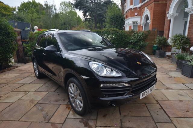 Porsche Cayenne 3.0 S Hybrid 5dr Tiptronic S Estate Hybrid Black