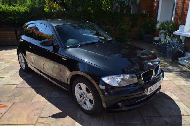 BMW 1 Series 1.6 116i SE 3dr [122] Hatchback Petrol Black