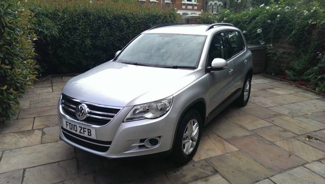 Volkswagen Tiguan 2.0 TDi S 5dr DSG Estate Diesel Silver